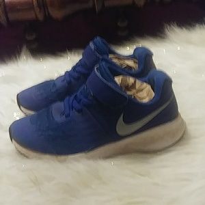 GUC. Toddler Boys Nikes sz 11